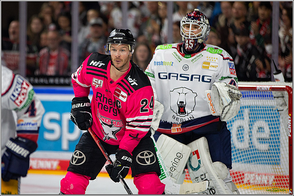 PENNY DEL; Koelner Haie- Eisbaeren Berlin; Koeln, 16.10.2022
